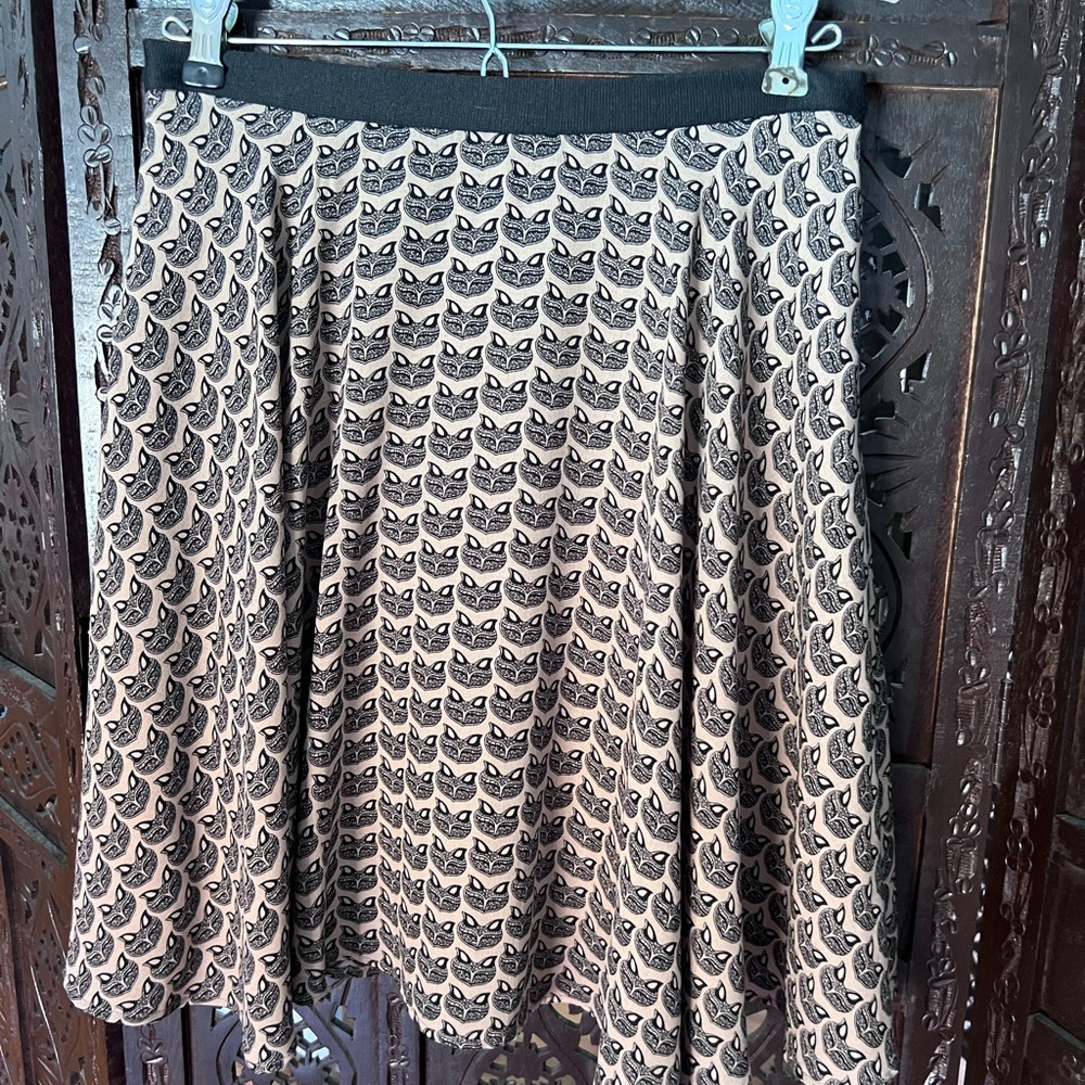 Eva Franco Fox skirt black and mauve A-Line